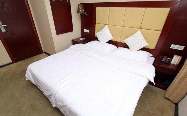 Guilin Jinxiu Xiaoxiang Business Hotel Lingchuan  Стая снимка