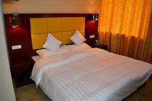 Guilin Jinxiu Xiaoxiang Business Hotel Lingchuan  Стая снимка